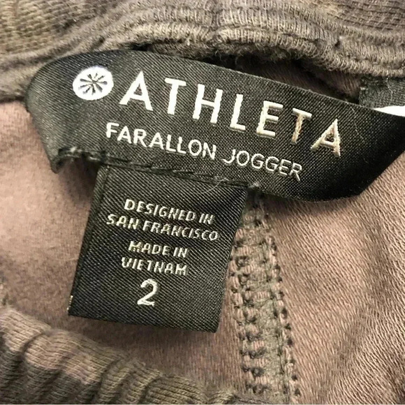 ATHLETA Farallon Camouflage Joggers - Picture 8 of 11